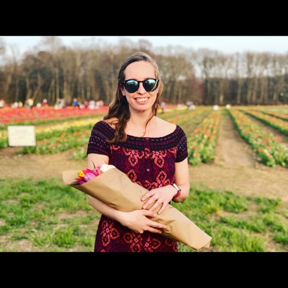 Meet your Posh Ambassador, Ashley ❣️ - Picture 6 of 8